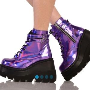 Purple holo techno pagens demonias.